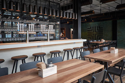 Cruz Blanca Brewpub