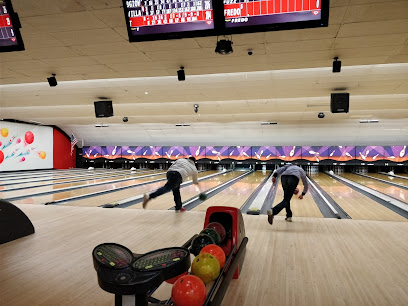 Bowlero Lyons