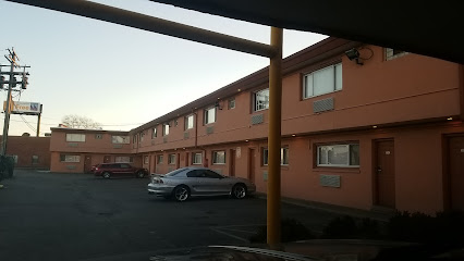 Skylark Motel